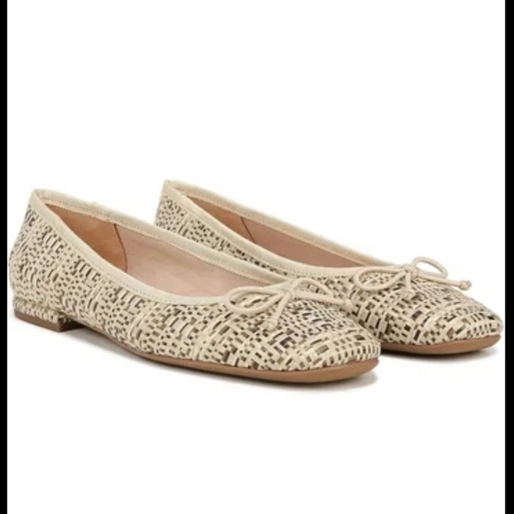 Franco Sarto Shoes - Franco Sarto Abigail Beige Woven Flats with White Bow Accents NEW 9W